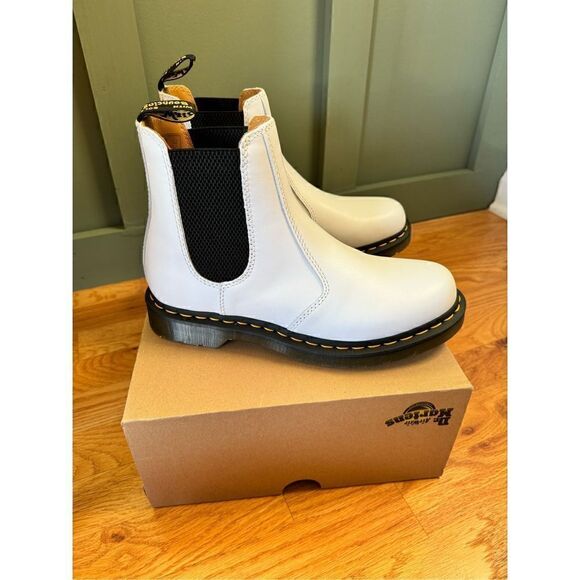 Doc Martens White Softy T Chelsea Boots 2976 Dr. Martens, Women’s Size 9 NIB NEW - Picture 12 of 16